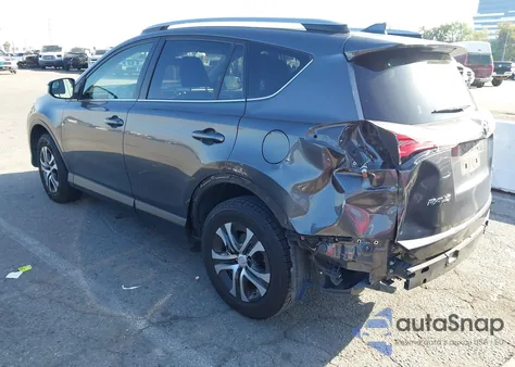 2017 Toyota Rav4 Le z USA, uszkodzony, nr VIN JTMZFREV5HJ700522